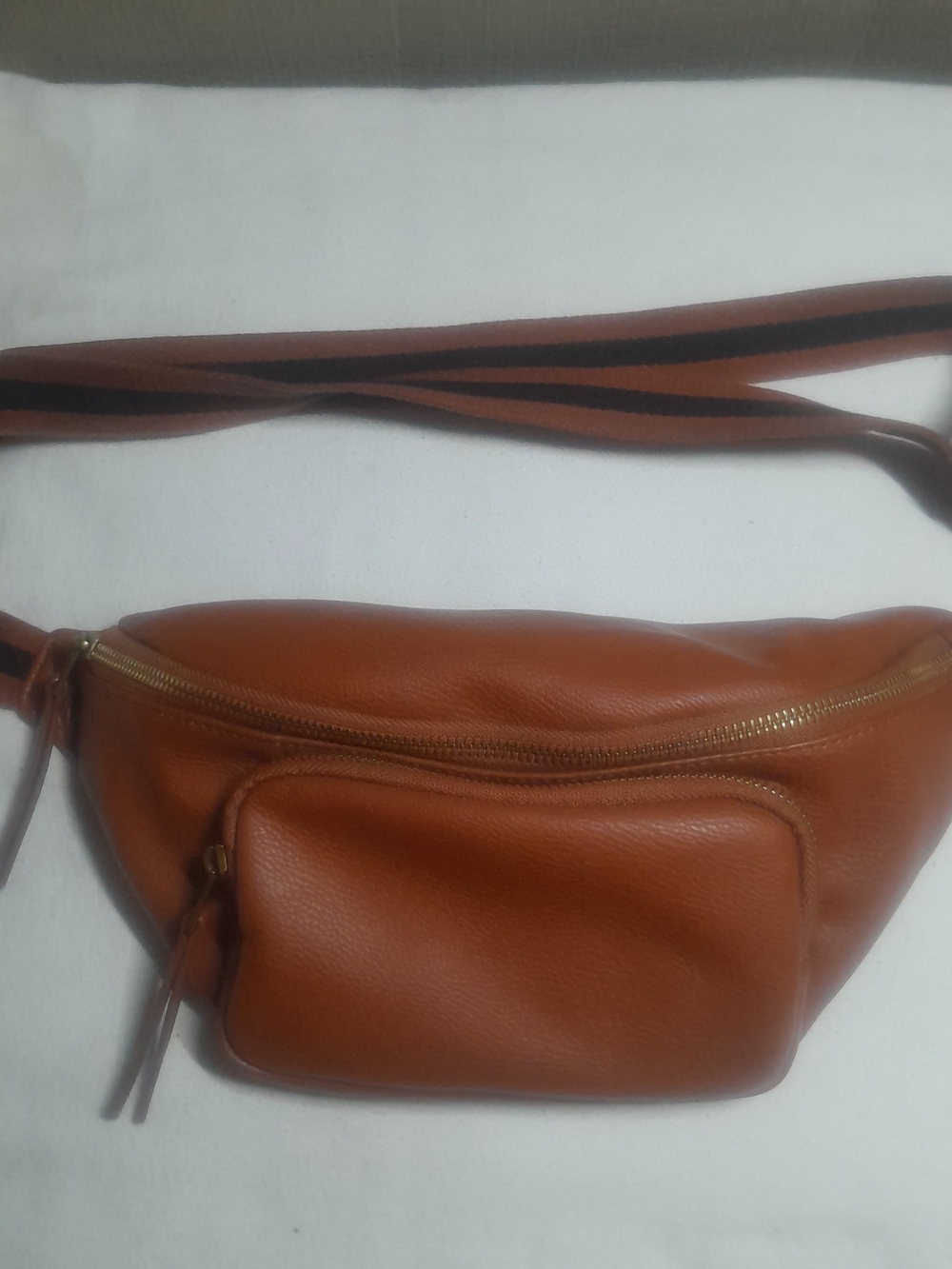 Universal Thread Brown Fabric Labeled Bag Interior